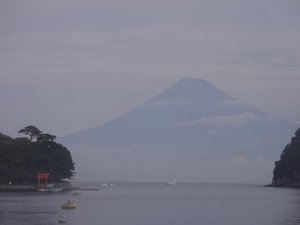 西伊豆戸田からの早朝の富士山です