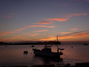 夕暮れの戸田港
