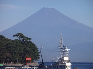 西伊豆戸田からの今日の富士山