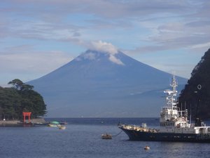 西伊豆戸田からの今日の富士山