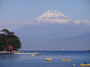 西伊豆戸田からの今日の富士山