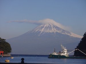 西伊豆戸田からの今日の富士山