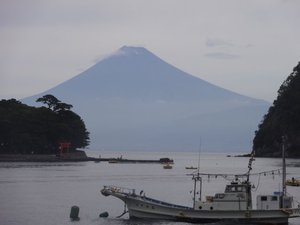 西伊豆戸田からの今日の富士山（沼津市戸田）