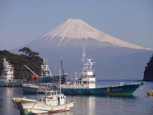 西伊豆戸田からの今日の海越しの富士山