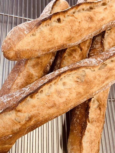 ベーカリーマルタの天然酵母フランスパン