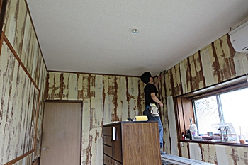 居住部屋のリホーム