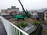 三島市川原ケ谷(株)まるくの社屋のくい打ち始まる