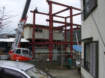白浜ハウス建て方始まる