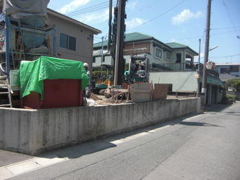 古奈のK邸基礎工事始まる床付け