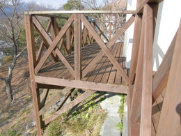 伊豆高原K邸のバルコニーの取り換え