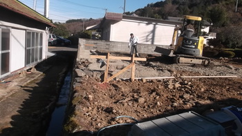 修善寺N邸基礎地業工事へ