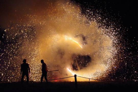 文珠祭典の手筒花火2024