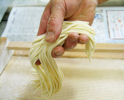 自家製手打ちパスタ “ キタッラ ”