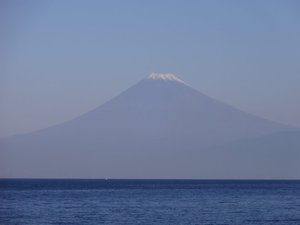 今朝の富士山（戸田港）