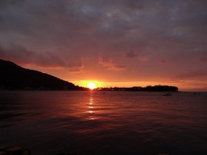 夕暮れの戸田港