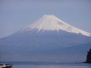　　　　　　　西伊豆戸田港からの今日の富士山