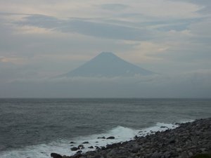 夕暮れの富士山（御浜岬より）