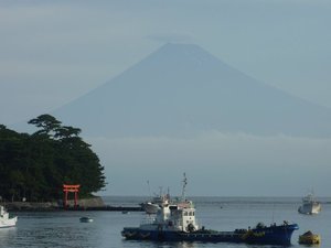 今日の富士山（戸田港より）