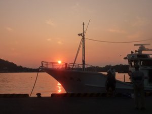 戸田港の夕日（戸田港）１０・１５