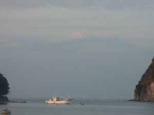 今日の富士山（戸田港より）