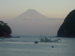今日の富士山（戸田港）８/7