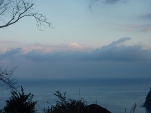 早朝の富士山（戸田港）