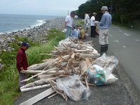 今日は御浜岬公園の大清掃（戸田）