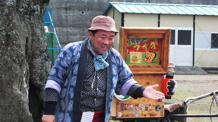 家族ではっちゃき廃校で昔遊び