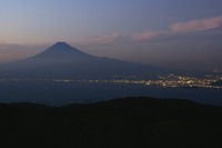 だるま山から！！富士山と駿河湾の夜景