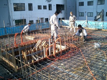 Y邸マンション生コン打ち
