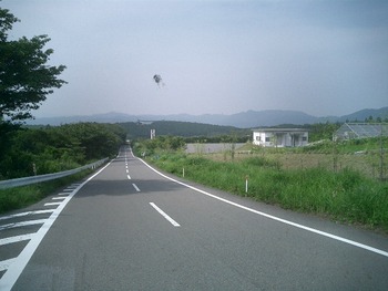 トラックで走り回った