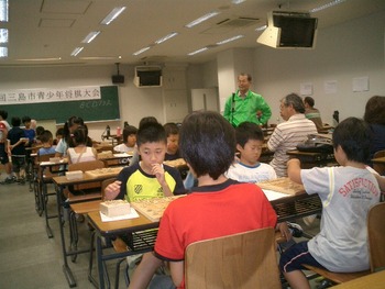 子供に同行