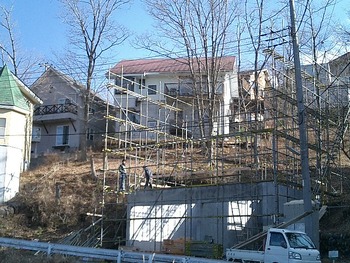 須走KO邸建て方始まりる