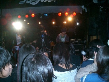 ライブハウスに行った