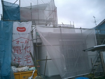 O邸外壁吹き付け