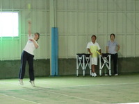 台風でもテニス