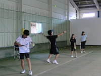 家族で貸切テニス