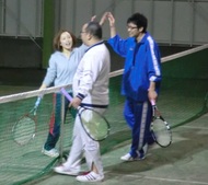 ｸﾞﾙｰﾌﾟﾚｯｽﾝで初ﾃﾆｽ