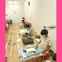 夏休み小学生ポスター教室開催中