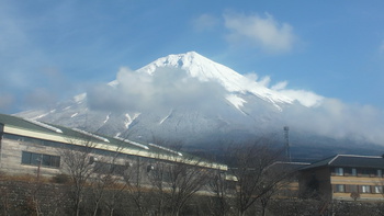 雪の富士山
