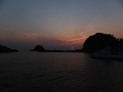 西伊豆霞み夕陽からの＾－まん〇