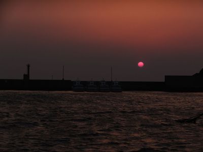 まん〇霞み夕陽！
