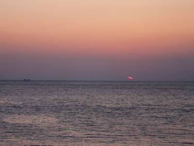 夕陽　海に帰っちゃいそうやー