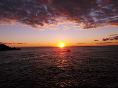 塩徳丸　夕陽に出漁です―