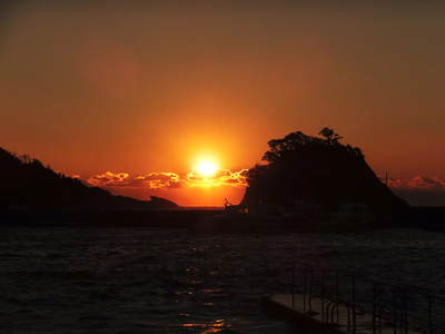 夕陽　雲と遊ぶ―