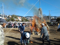 三島市：芙蓉台自治会主催のどんどん焼きを開催しました。