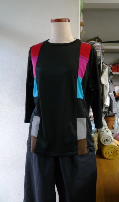 パッチワークのロングＴシャツ