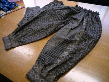 バティック服と展示会ご案内