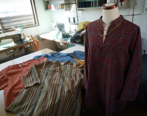 今週も　インド更紗服続行中。