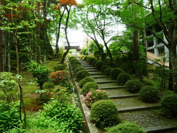奈良　霊山寺(りょうせんじ）にて